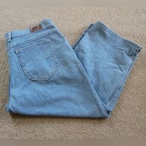 women's Lee capri jeans size 14 m